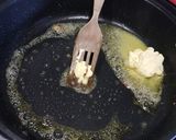 Foto del paso 2 de la receta Solomillo de pollo en salsa de leche de coco y rulo de cabra