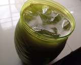 A picture of step 6 of Mint cucumber lemonade.