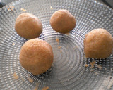 Foto del paso 3 de la receta: Galletas de almendra y licor de grosella