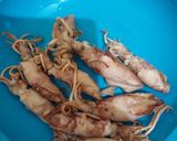 Foto langkah ke 2 dari resep Cumi pete oseng cabe ijo endos.