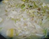 Foto langkah ke 3 dari resep (11.1) Tauge Tahu Kuah Santan ala Andini.
