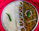A picture of step 4 of Chole Chawal.