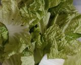 Foto langkah ke 1 dari resep Sop Bening Sawi Tahu.