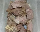 Foto langkah ke 1 dari resep Asem-Asem Daging Buncis.