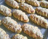 Foto langkah ke 7 dari resep 33. Caterpillar Bread.