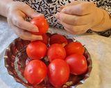 عکس مرحله 1 از دستور کنسرو گوجه فرنگی درسته