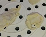 A picture of step 4 of Steamed Momos.
