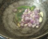 கருவாடு புளி குழம்பு (Karuvaadu puli kulambu recipe in tamil) ரெசிபி ஸ்டேப் 2 புகைப்படம்