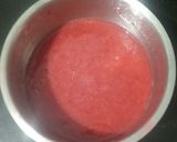 A picture of step 2 of Strawberry Halwa.