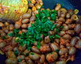 Foto del paso 6 de la receta: Chorizos con alubias (frijol cargamento)