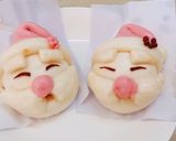 Hình bước làm 1 của món Bánh bao đón giáng sinh
