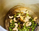 Green peas polau রেসিপির ধাপ 2 ছবি