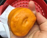 Hình bước làm 8 của món Bánh bao gấc hình heo con