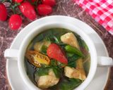 Foto langkah ke 4 dari resep Sup Ikan Kemangi Pedas.