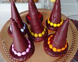 Foto del paso 11 de la receta: Sombreros de brujas con chocolate y sorpresas para Halloween 🧙