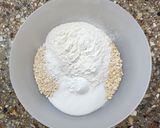 Foto del paso 2 de la receta: 🍓🍪 Galletitas de avena, yogur, frutillas y chocolate blanco 🍪🍓
