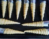 Foto langkah ke 1 dari resep Horn pastry aka. Kue cumcum.