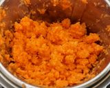 A picture of step 2 of Gajar Ka Halwa.