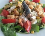 Foto del paso 3 de la receta Ensalada de canónigos, sardina y aguacate