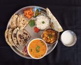 ગુજરાતી થાળી (Gujarati Thali Recipe In Gujarati) રેસીપી સ્ટેપ3ફોટો