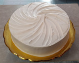 Foto del paso 15 de la receta: Pastel de tres leches con queso crema y frutos rojos. 🍓 🍰