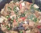 Foto langkah ke 2 dari resep Tumis oncom leunca.