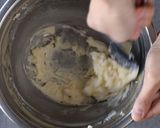 A picture of step 2 of German Butter Cookies.