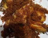 Foto langkah ke 3 dari resep Ayam goreng lengkuas kremes.
