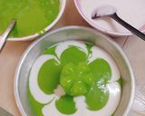 A picture of step 2 of Marbled Steamed Layer Cake (Bánh da lợn vân thủy).