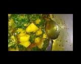 A picture of step 10 of Aloo palak.