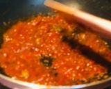 A picture of step 4 of Bengali: Koii Machher Tel-Jhal.