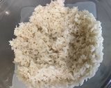 Une image de l'étape 2 de Dôme de riz au gingembre et fleurs de ciboulette.