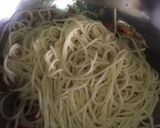 Foto langkah ke 3 dari resep Spaghetti Aglio Olio Tuna.