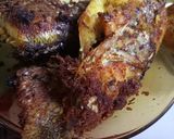 Foto langkah ke 8 dari resep Kakap Goreng Bumbu Lengkuas (Ungkep).
