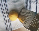 Gluténmentes tojásleves házi reszelt tésztával recept fázis 1 fotója