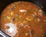 Foto del paso 15 de la receta: Menudillos de pollo, en salsa de higadillos y cuñas de patatas fritas