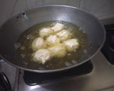 A picture of step 2 of Dahi Bhalle.