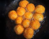 Foto langkah ke 4 dari resep Bola kentang keju.
