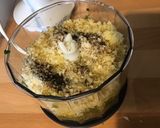 Une image de l'étape 5 de Pesto de fanes de radis au fromage corse.