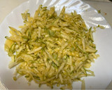 Foto del paso 1 de la receta: Tortitas de calabacín