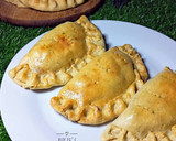 A picture of step 9 of Meatpie.