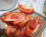 Foto langkah ke 2 dari resep 41. Sop tomat telur.