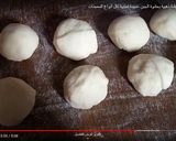 صورة لخطوة 3 من وصفة خلية النحل اقتصادية هشة ذهبية بحشوة الجبن