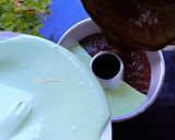 Foto langkah ke 6 dari resep Bolu kukus pandan coklat.