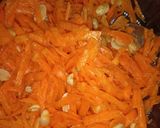 Foto del paso 2 de la receta: Ensalada de zanahoria con maní