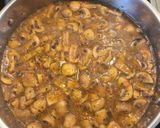 A picture of step 6 of Stewed Mushrooms with Ham.