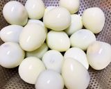 Hình bước làm 1 của món Trứng Cút Xốt Thịt Bằm