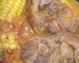 Foto del paso 3 de la receta: Osobuco o codo de cerdo en salsa