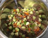 Une image de l'étape 9 de Salade de riz rouge au concombre, poivron orange et tomates Tiverta.