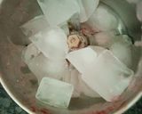 A picture of step 4 of Strawberry & kiwi smoothie.